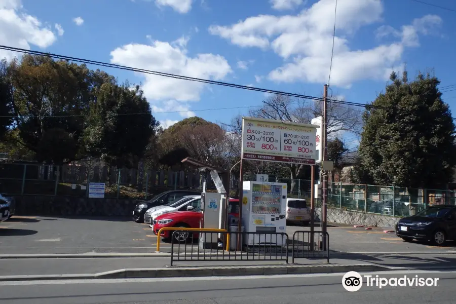 Omiya Kotsu Park Parking Lot