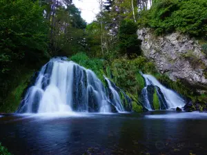 Dess Waterfall