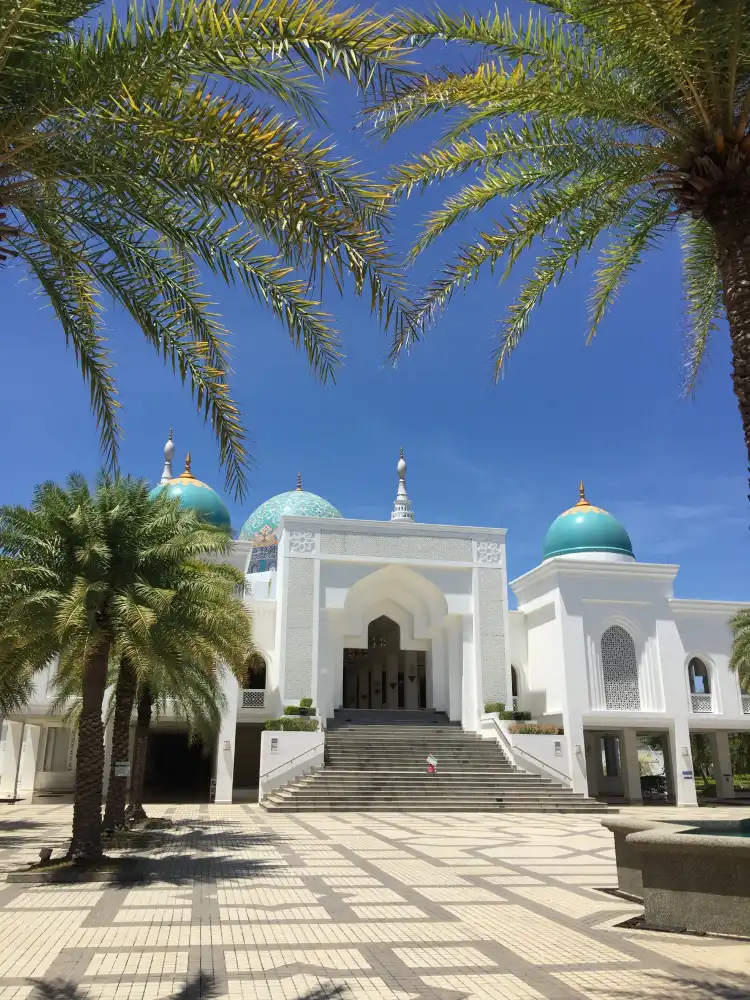Hotels near Masjid Rafeah Taman Uda