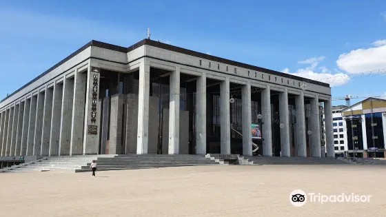 Oktyabrskaya Square