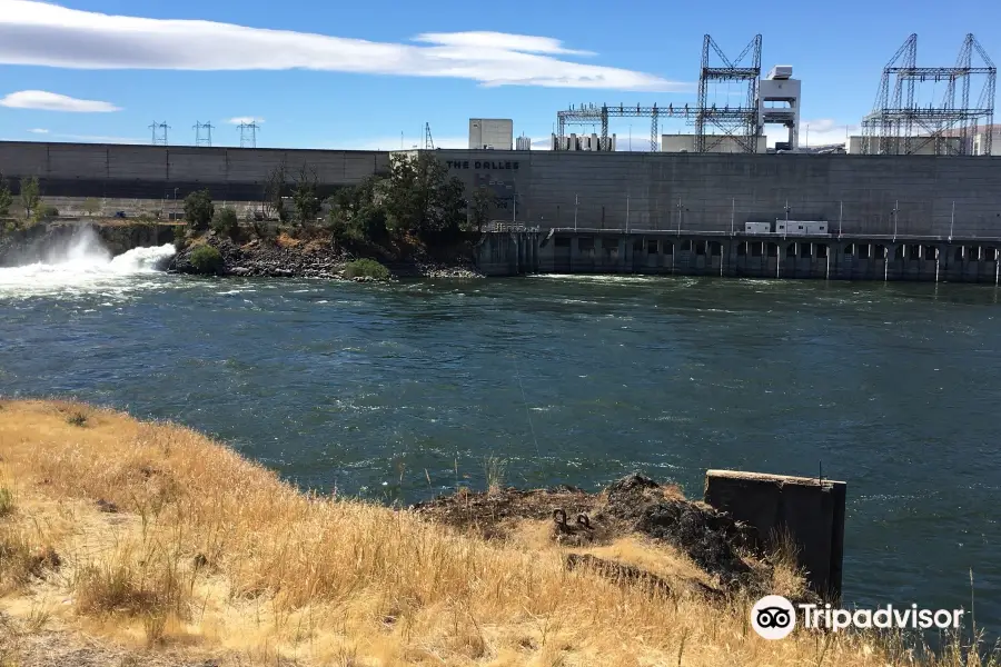 The Dalles Dam Visitor Center