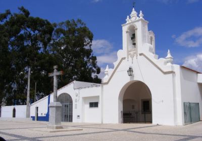 Igreja paroquial de Santa Clara do Louredo