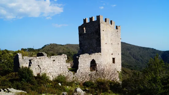 Ruines de Chateauneuf Villevieille