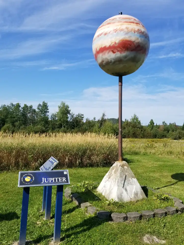 Hotels in der Nähe von Maine Solar System Model