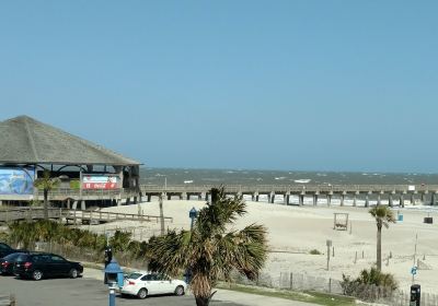 Tybee Beach Pier and Pavilion