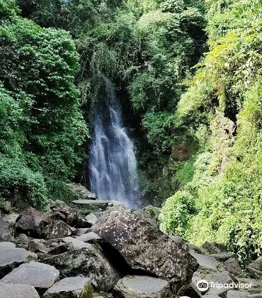 Sadu chiru waterfalls
