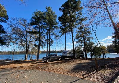 Lake Hartwell dam