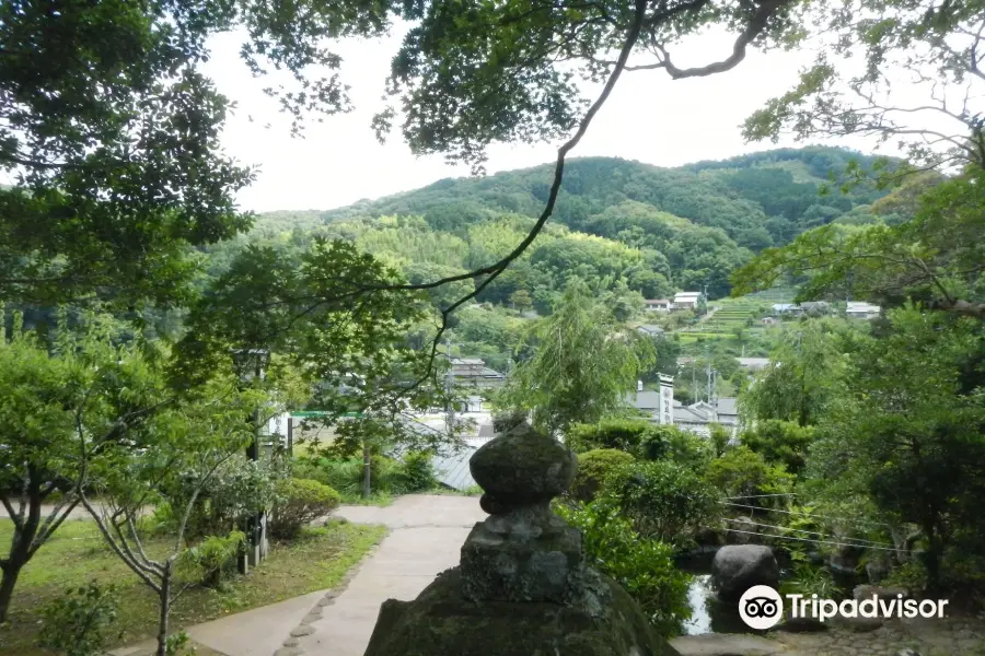 Grave of Minamoto no Noriyori