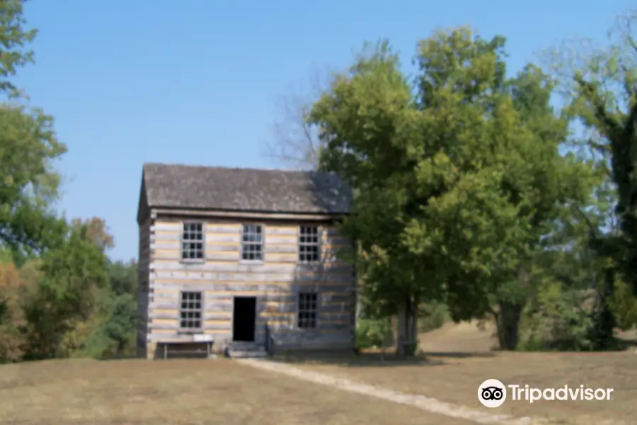 Lincoln Homestead State Park - Museum/Cabins