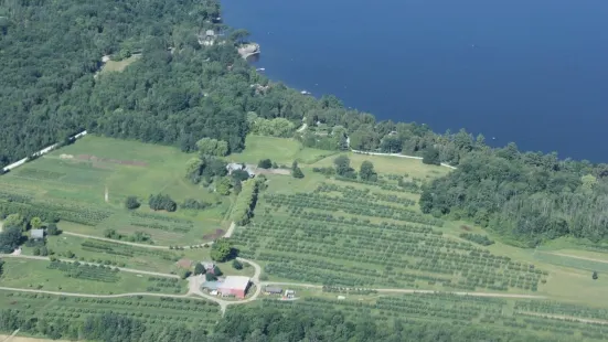 Shelburne Orchards