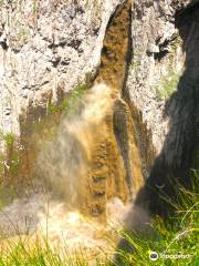 Karakaya-Su Waterfall