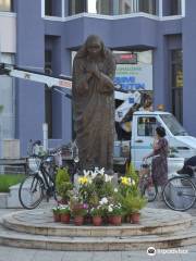 Monument to Mother Teresa