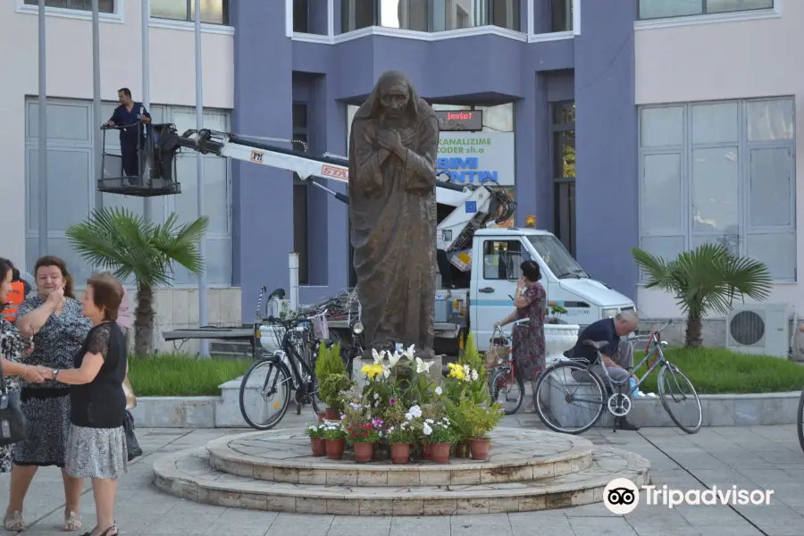 Monument to Mother Teresa