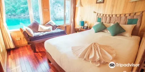 Secret Halong Cruise