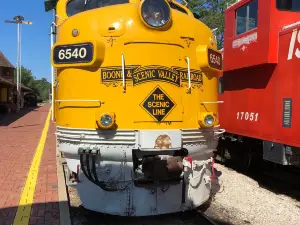 Boone and Scenic Valley Railroad