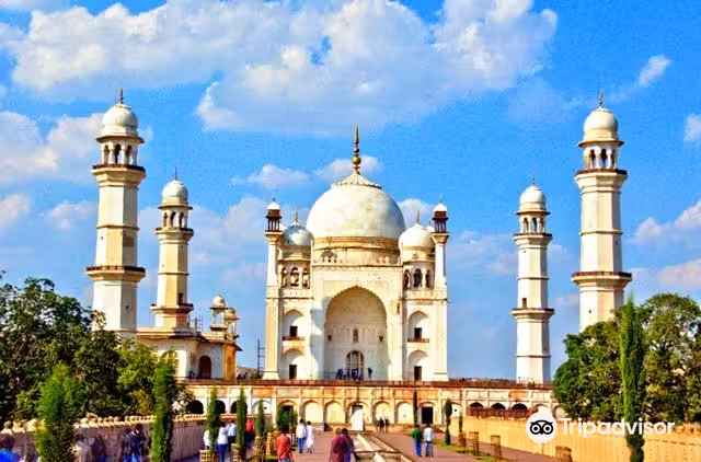 Voli ${{cityDName}} Aurangabad