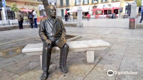 Estatua de Pablo Ruiz Picasso