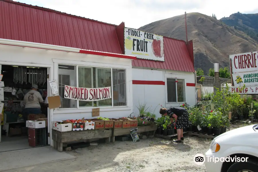 Fiddle Creek Fruit Stand