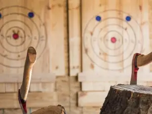 Tomahawks Axe Throwing- Lincoln