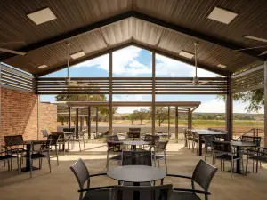 Invention Vineyards
