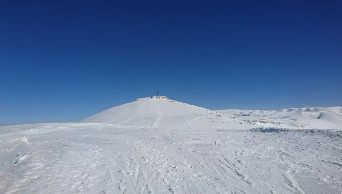 Hotels near Mzaar Ski Resort Kfardebian