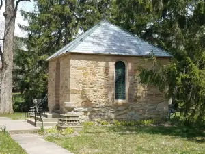 Saint Anne Shell Chapel