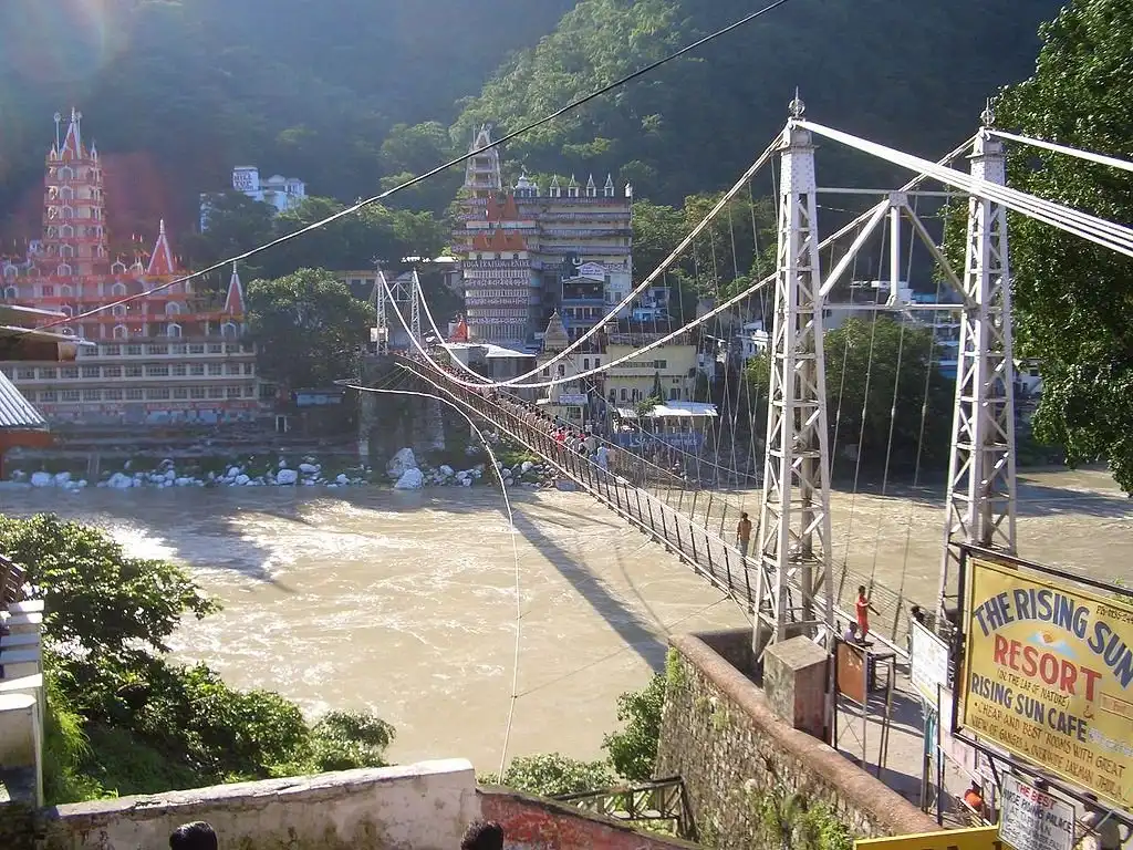 Hotels near Lakshman Jhula