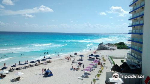 Playa Gaviota Azul