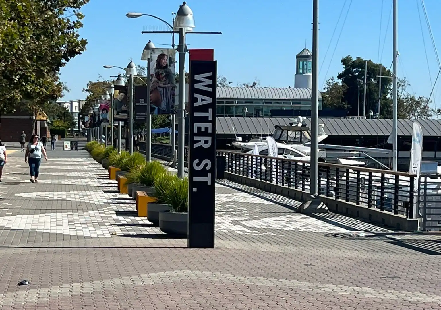Hotels near Jack London Square
