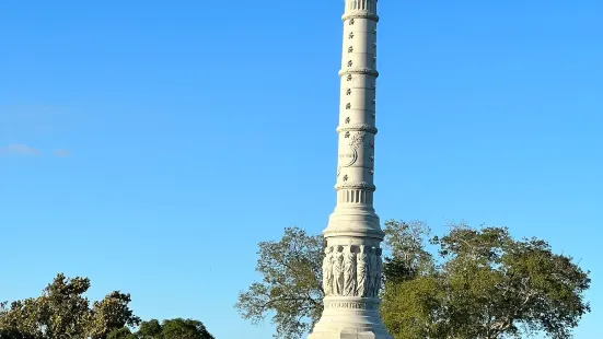 Yorktown Victory Monument