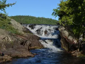 Rainbow Falls Provincial Park