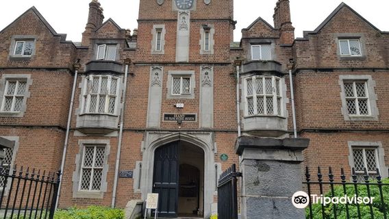 Frank McCourt Museum