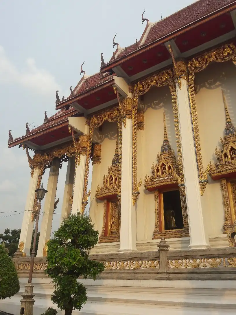 Hotels near Wat King Kaeo