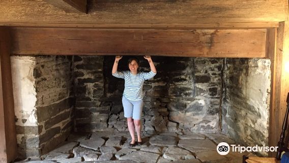 Eleazer Arnold House