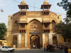 Akbar's Palace & Museum