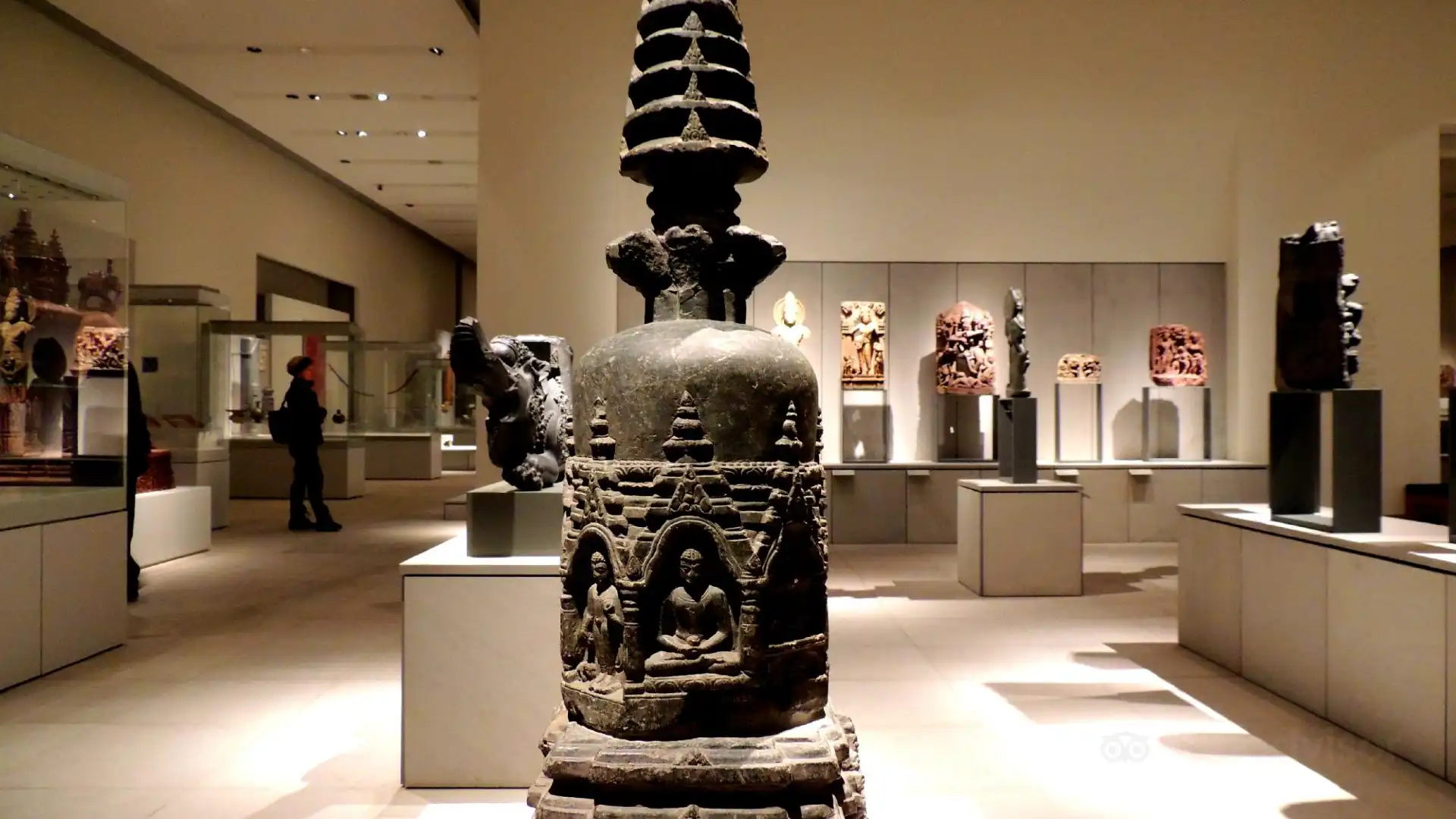 Hotels near Asian Art Museum