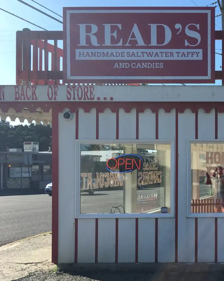 Hotels near Read's Homemade Candies