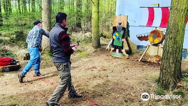 Bowhunter Archery Woodland Adventures