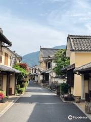 Yokaichi & Gokoku Historical Districts