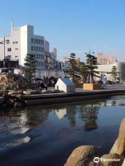 Takamatsu Ekimae Kaisui Park