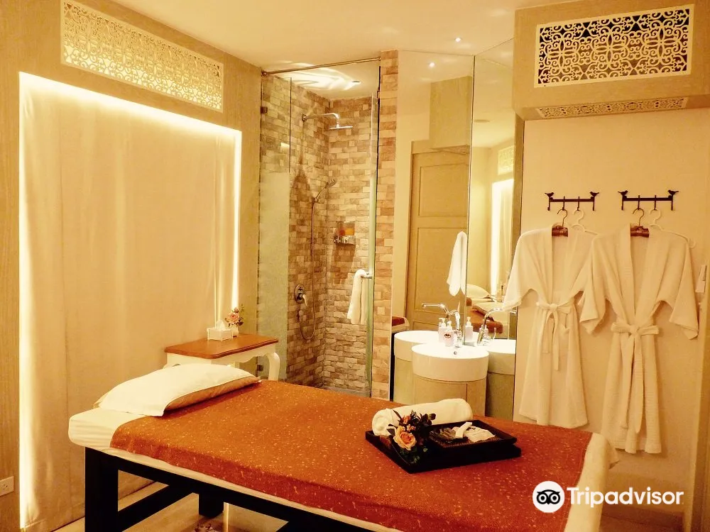 4_Cherry Blossom Spa