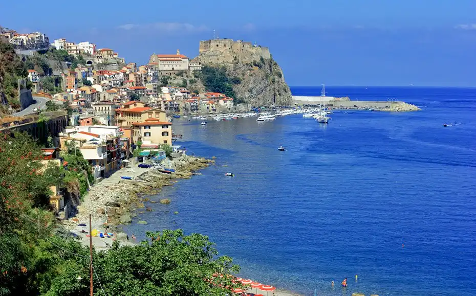 Hotels near Chianalea di Scilla