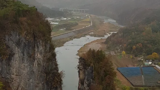 Seondol Cliff