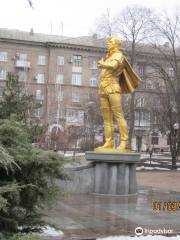 Anatoliy Solovyanenko Statue