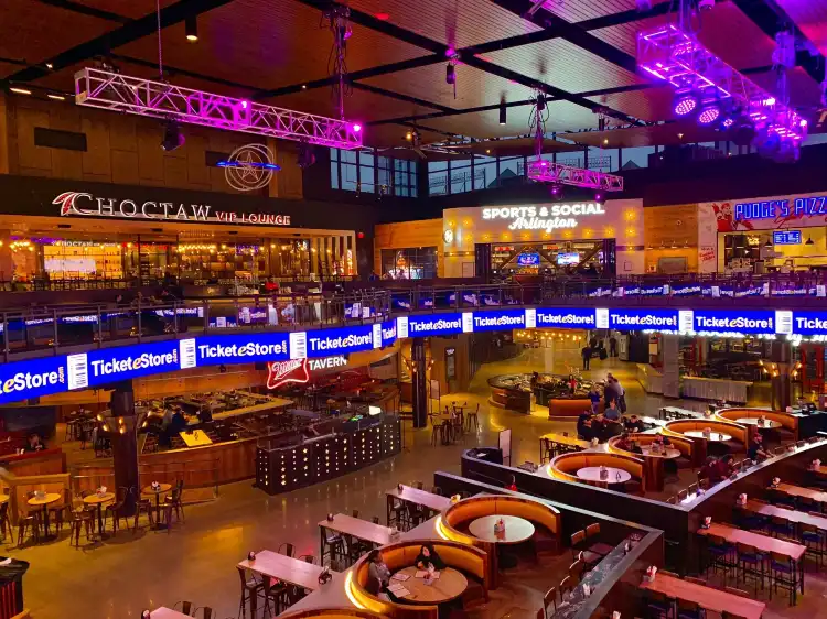 Khách sạn Four Points tại Arlington