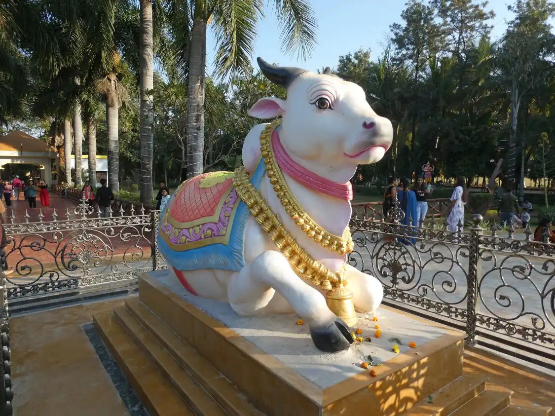 Hotels near Lord Shiva Statue
