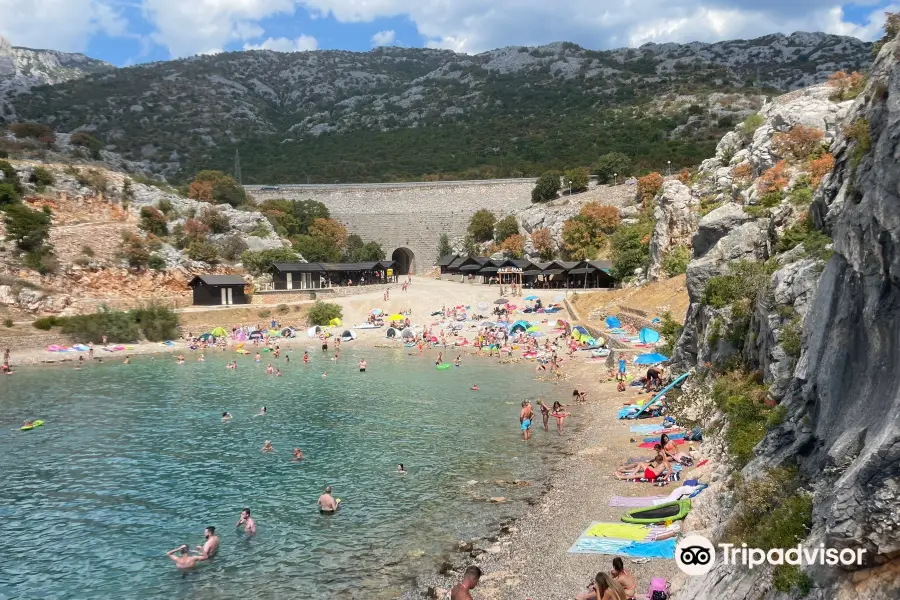 Tatinja Beach, Karlobag