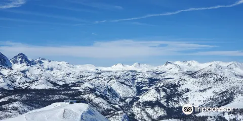 猛獁山滑雪度假村