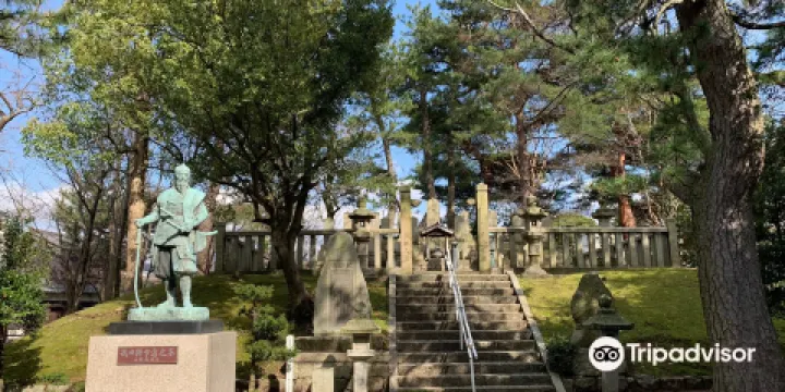 武田耕雲齋等の墓