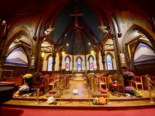 Hotels near St. John's Anglican Church